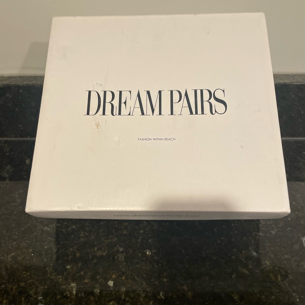 DREAM PAIRS NIB black stiletto heels - Picture 4 of 6